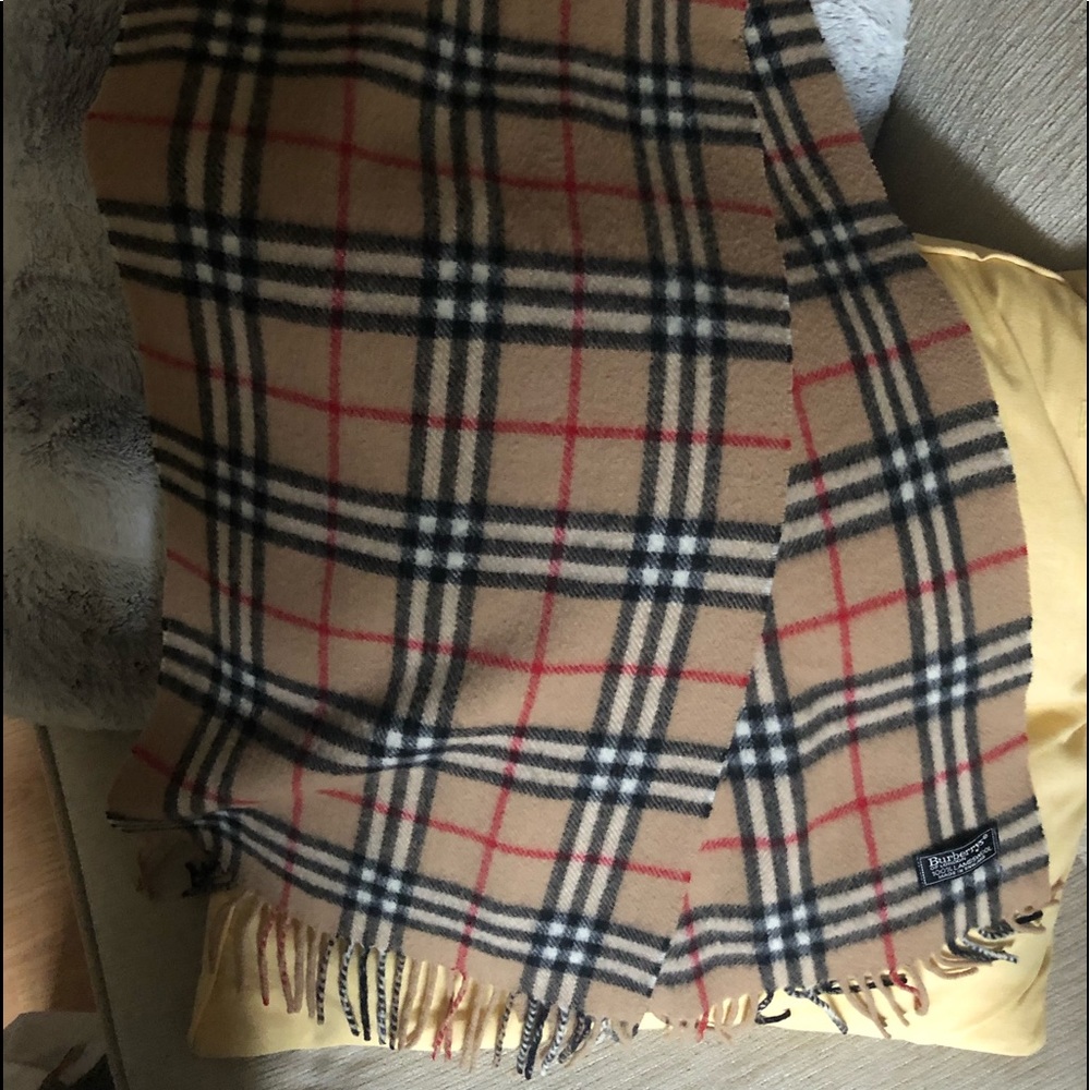 Vintage burberry scarf